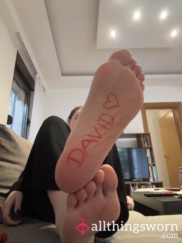 Writing Your Name On My Feet / Soles