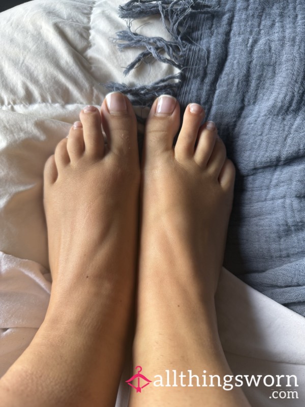 X5 French Toes Foot Pics. You Know Want To See 👀