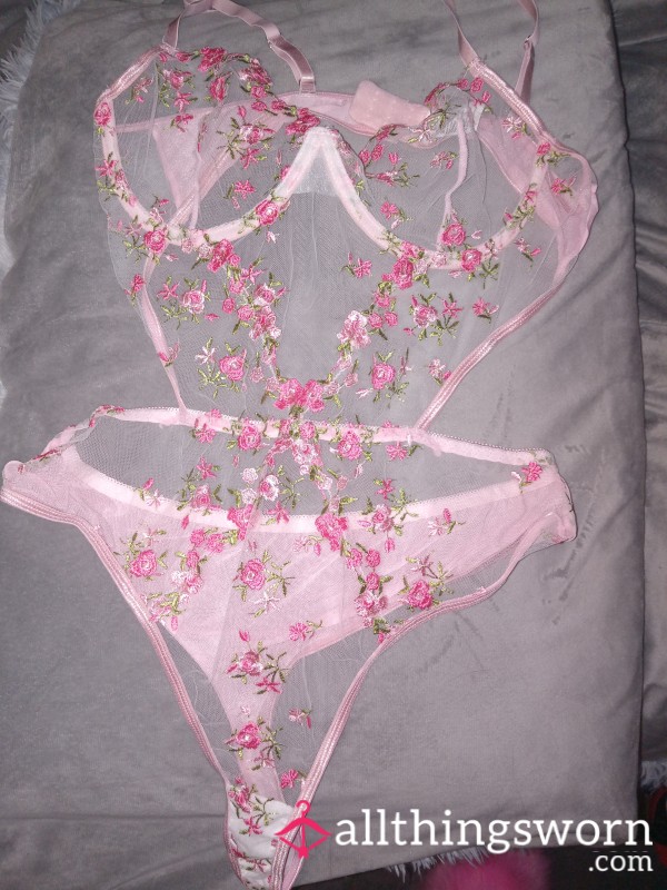 XL Flor*l Lingerie- Sissy