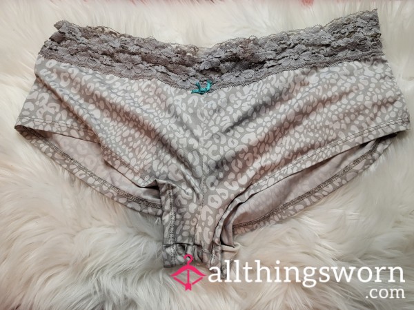 XL Old Animal Print Cheeky Panties With Prestained Gusset - 3 Saves