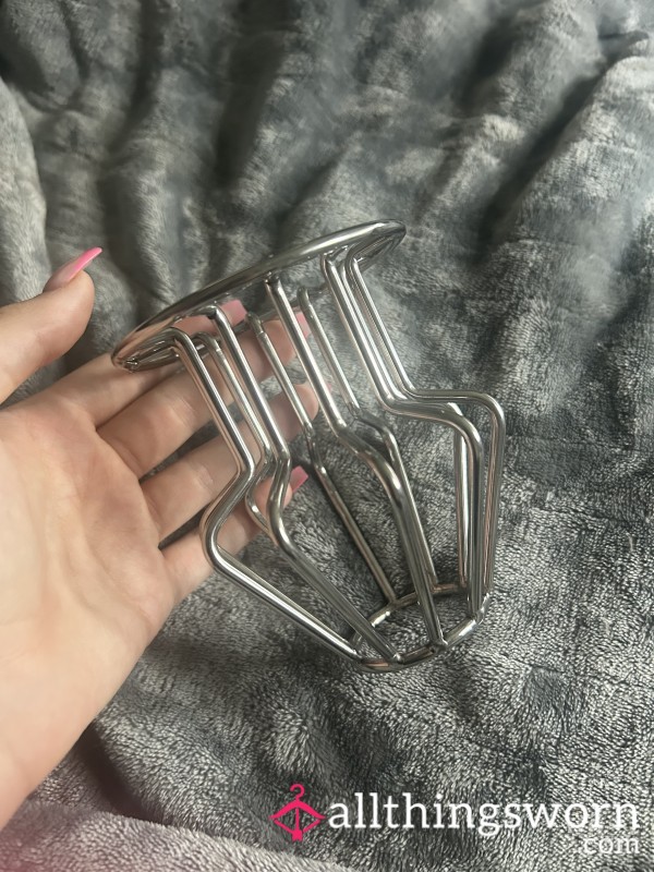 XXL ‘Gaping’ Bu*t Plug