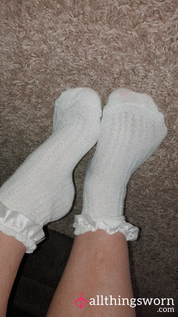 Y2k RUFFLED SOCKS