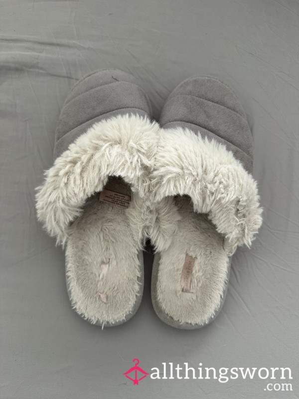 1 Year Daily Worn Slippers