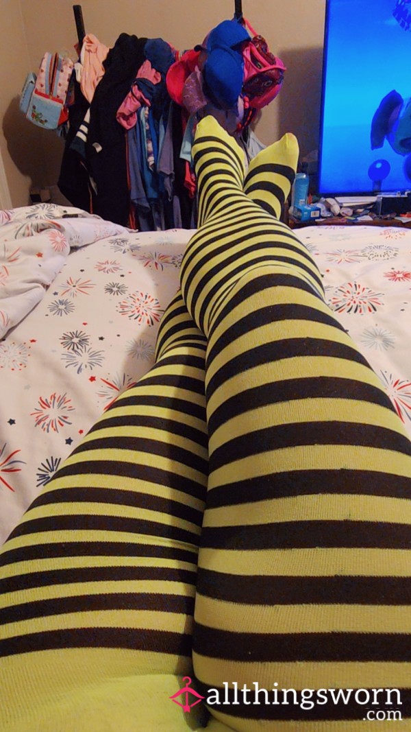 Yellow And Black Stockings 💛🖤