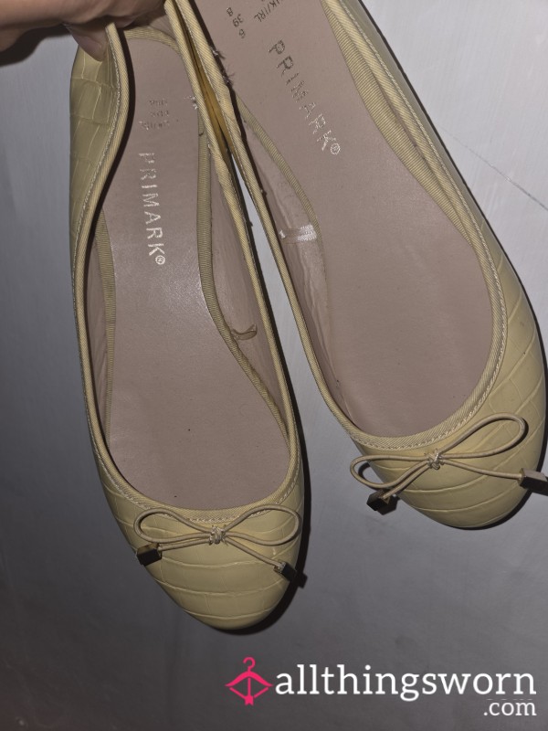 Yellow Flats – Ready To Be Worn