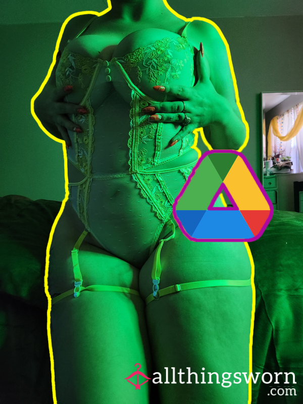 Yellow Lace Lingerie Photo Set Drive ⭐