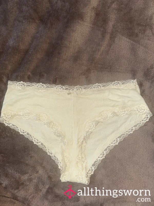 Yellow Panties💛