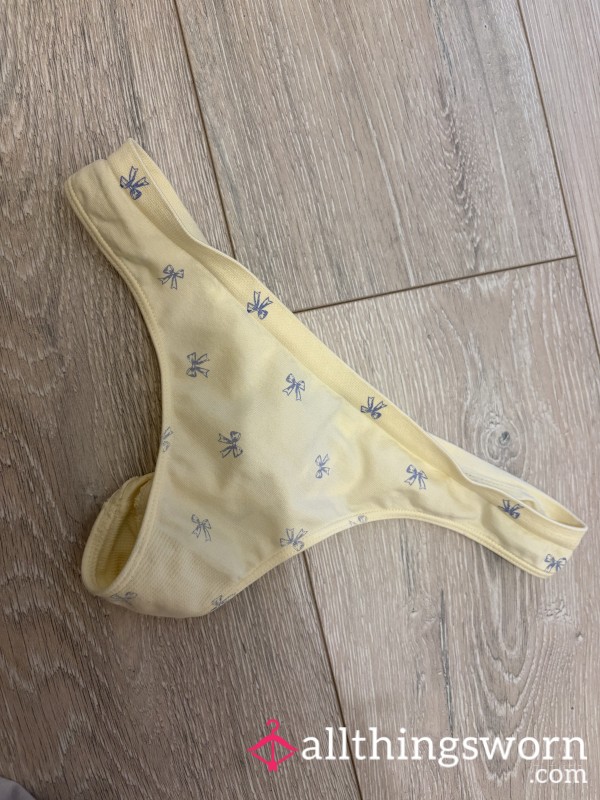 Yellow Seamless Thong 💛