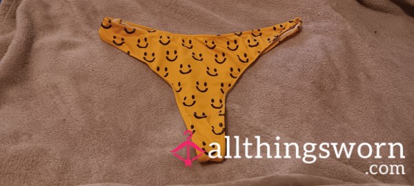 Yellow Smiley Face Spandex Thong 💛 Size L