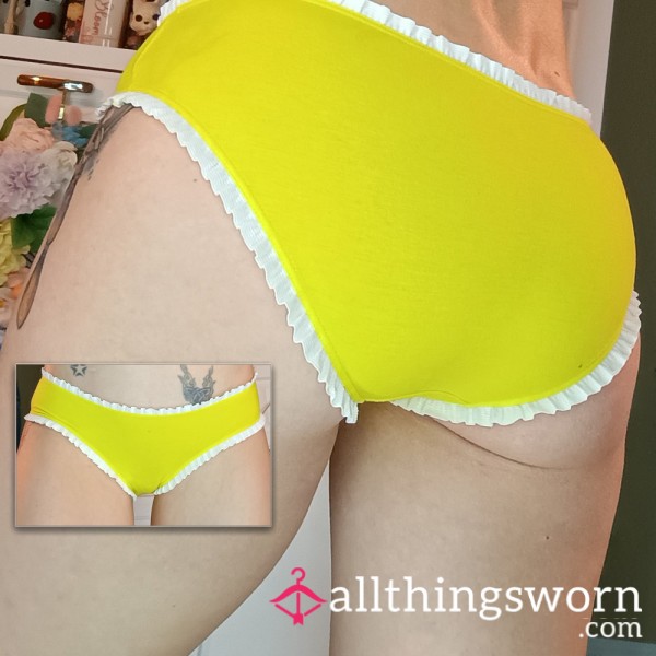 💛 YELLOW & WHITE 🤍