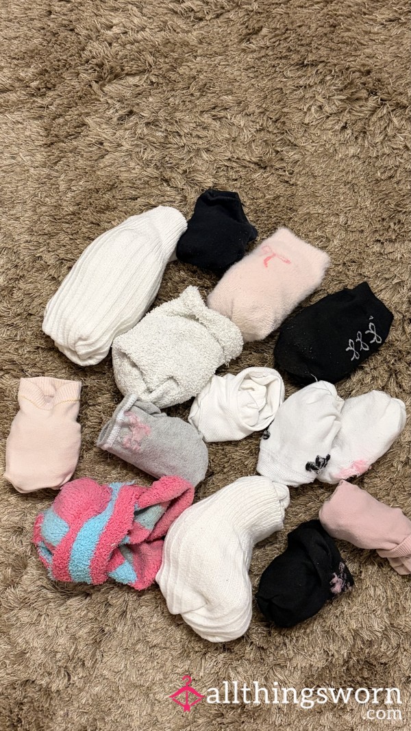 You Choose Which Pair You Want - Delivery Included📦