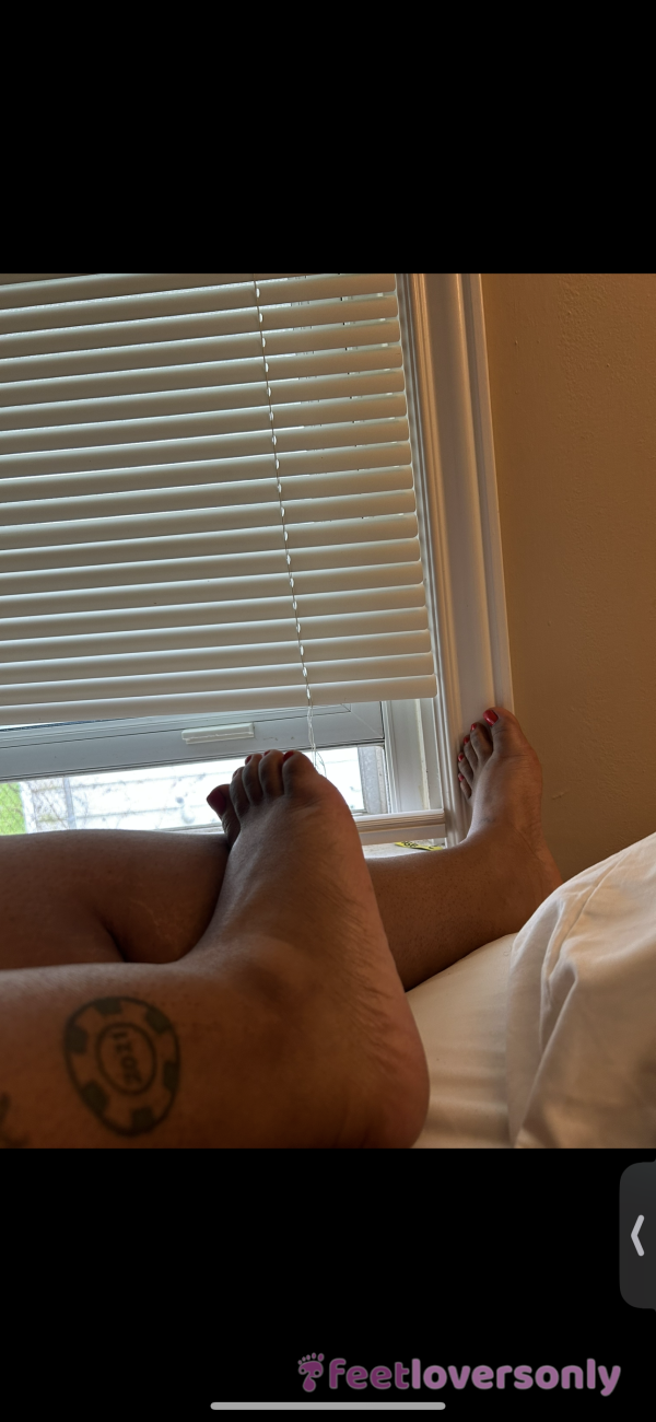 You Crave The Feet Of A Goddess…