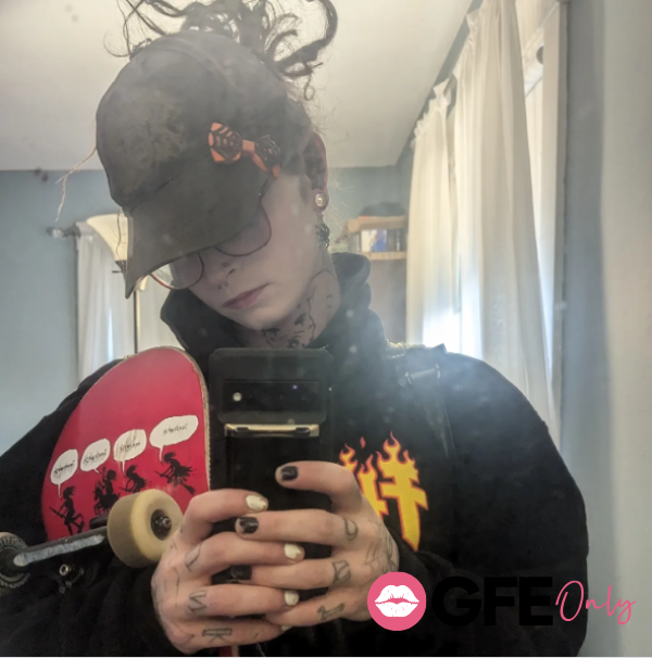 Your Endowed Trans Goth Sk*ter Gf