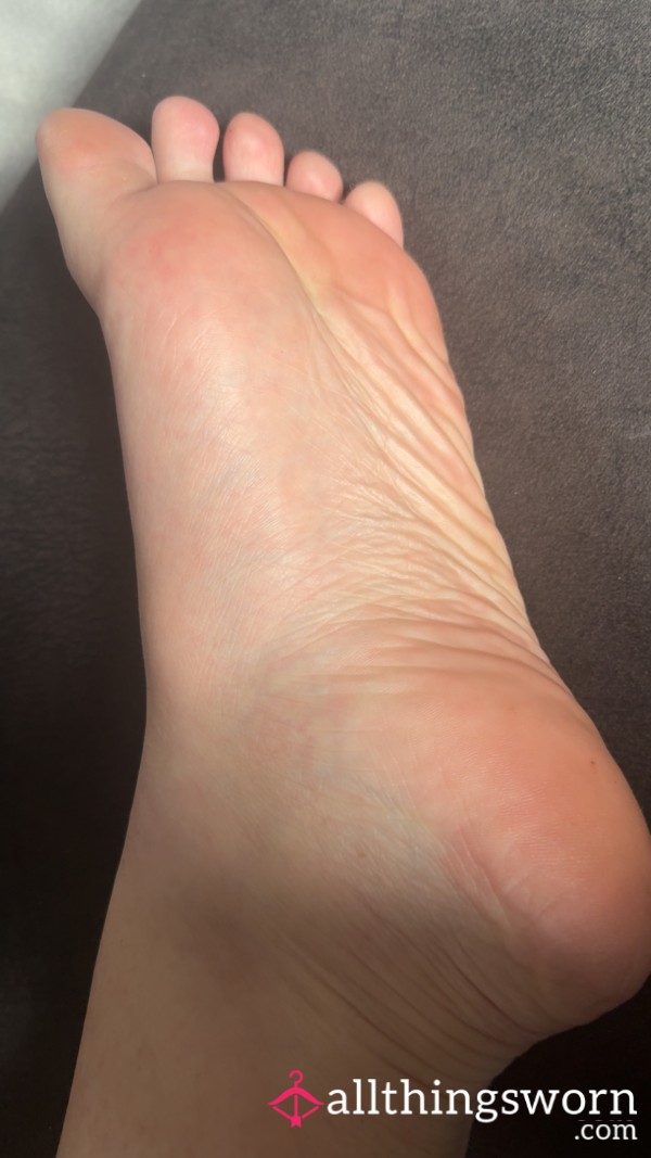 ✨Your Name… Written Across Bottom Of My Smooth Feet 👣✨