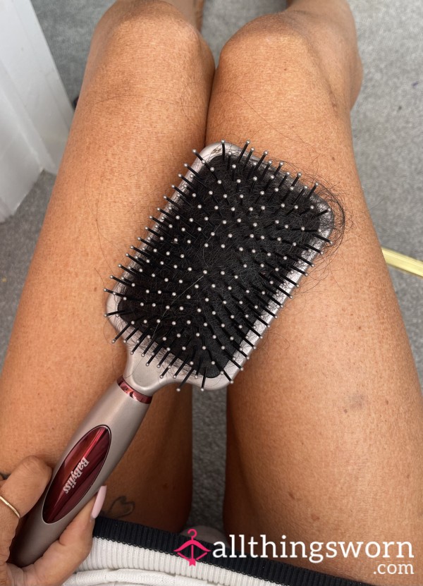 Your Real Life Rapunzels Hair Brush 💕