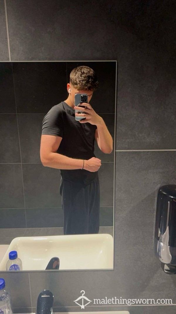 Zara Muscle Fit T-shirt, Sweaty, Smelly And Worn.