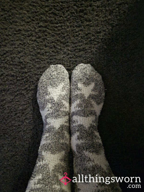 Heiß Getragene, Flauschige Wollsocken – Warm, Weich & Voller Nähe