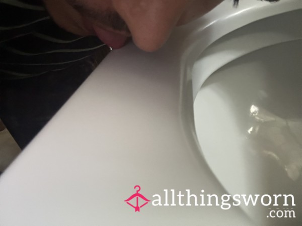 Alexasworthlessslave