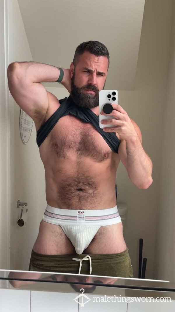 BeardedMuscleDaddy