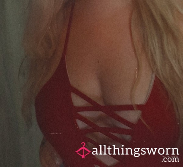 BlondeeNurseBabe