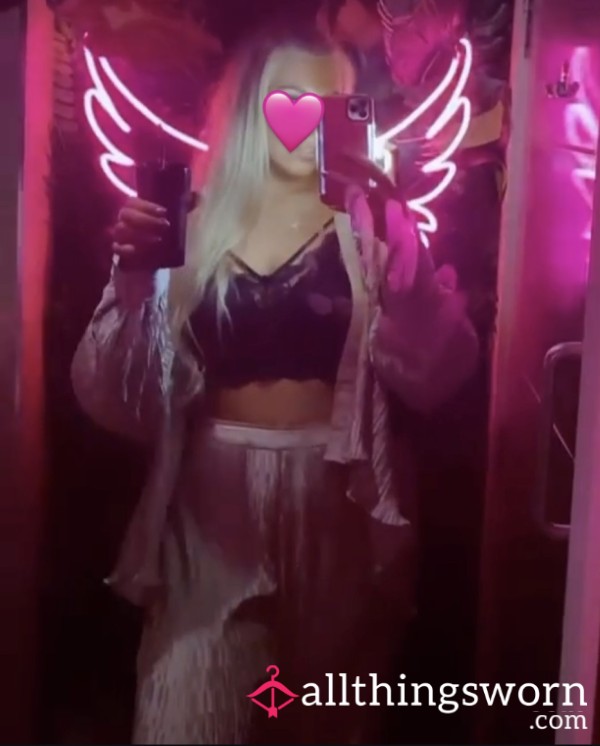 Blondie21x - Used Socks Seller