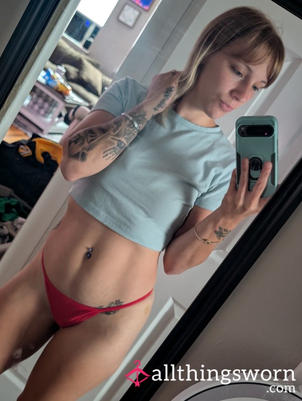 Blue_EyeMilf