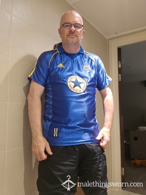 Blue_shirt_fantasy