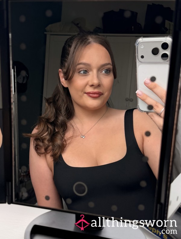 Blueeyedbrunette200