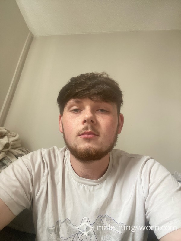 Cheekyboy4444