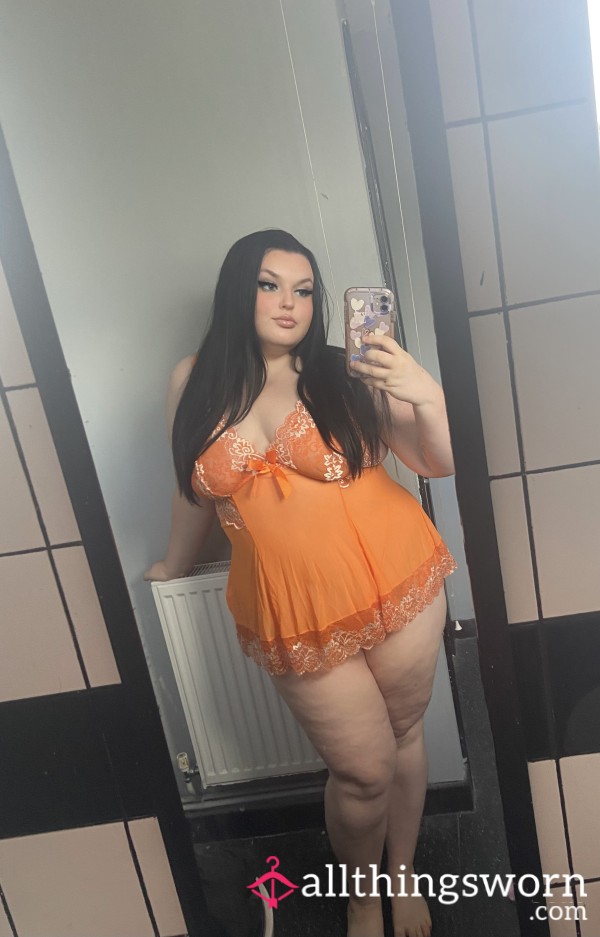 Curvy_Chloe