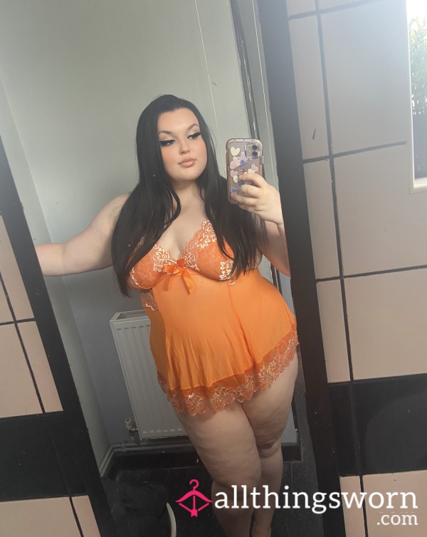 Curvy_Chloe