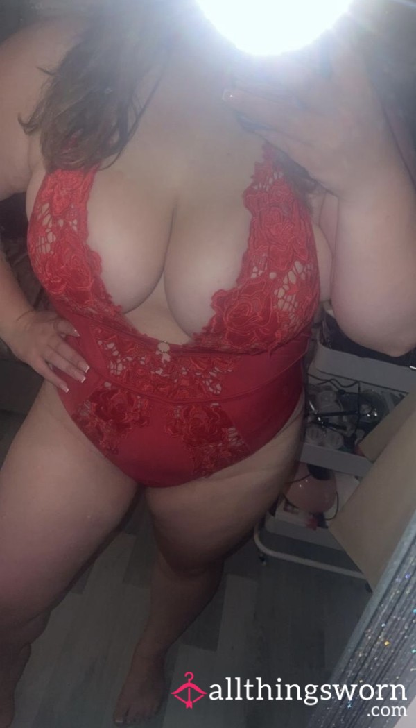 CurvyBustyMama