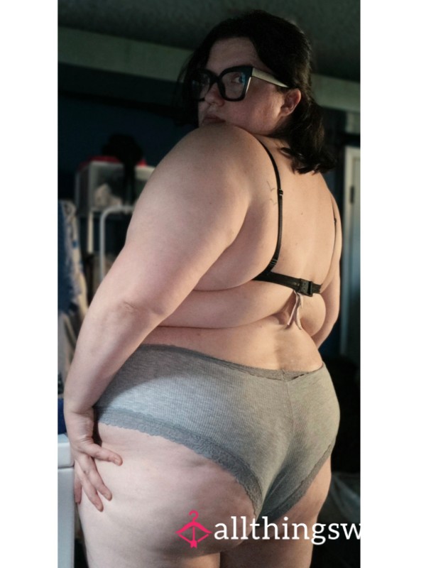 CurvyHoneyXL
