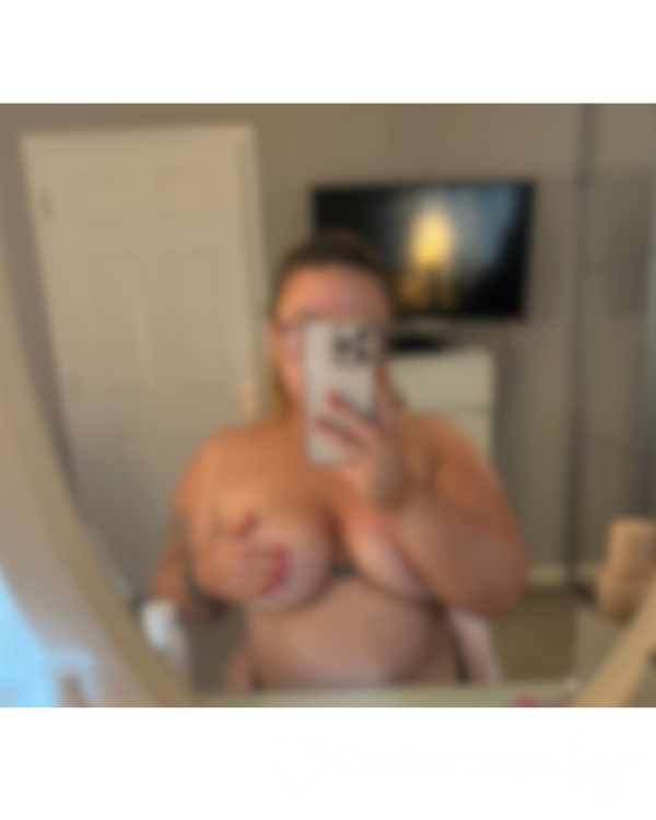 CurvyLucyx