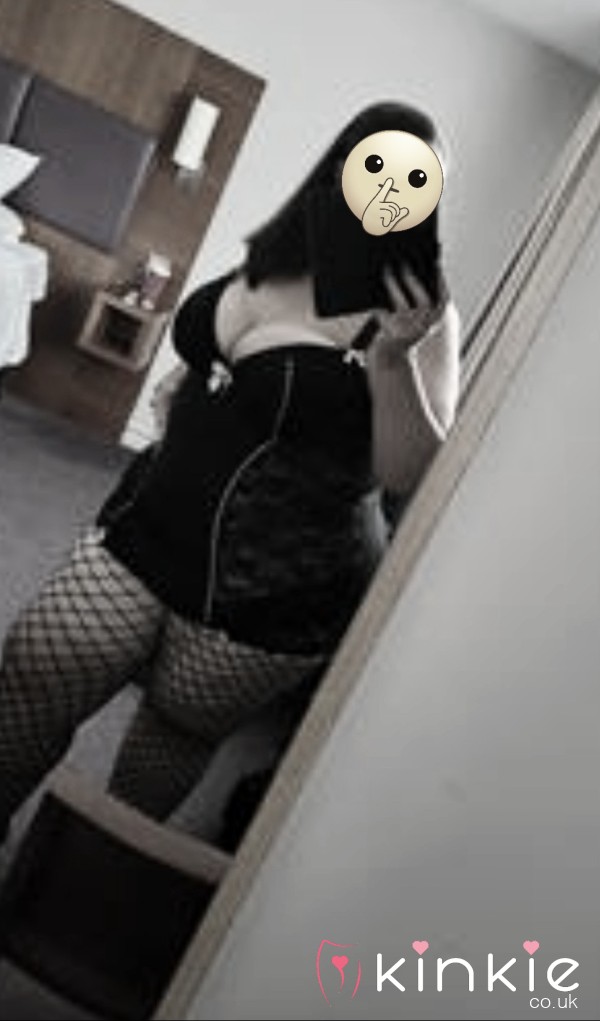 CurvyMistressD