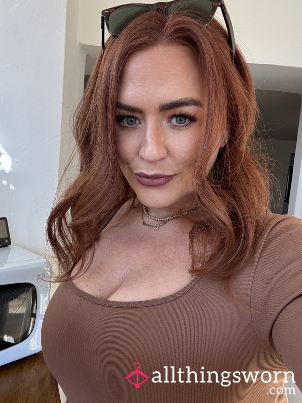 Curvyred121