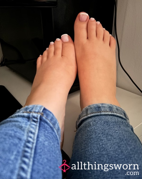 Darcys_Feet