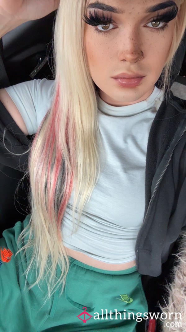 Deethedollgoff