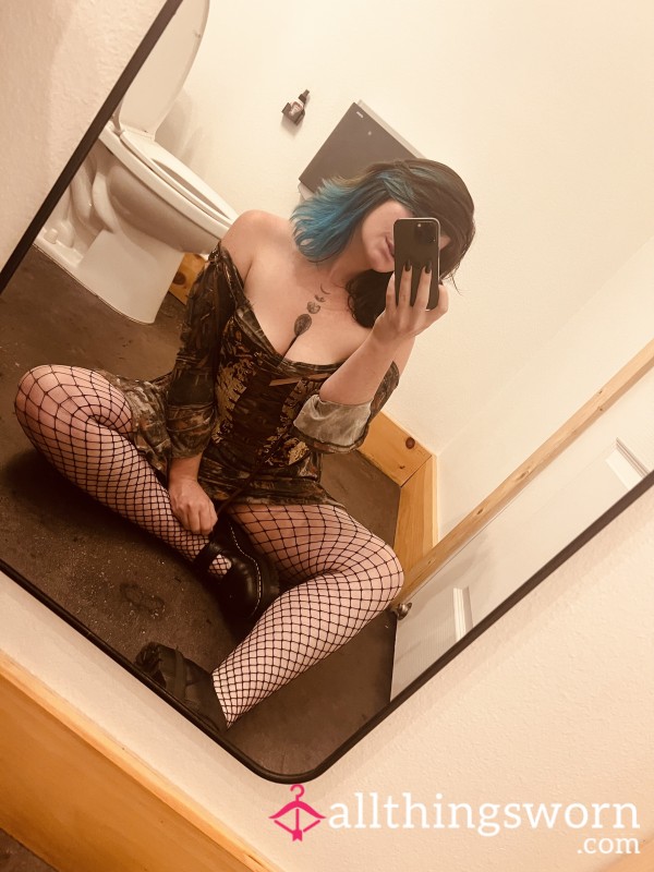 EllethTavernWench