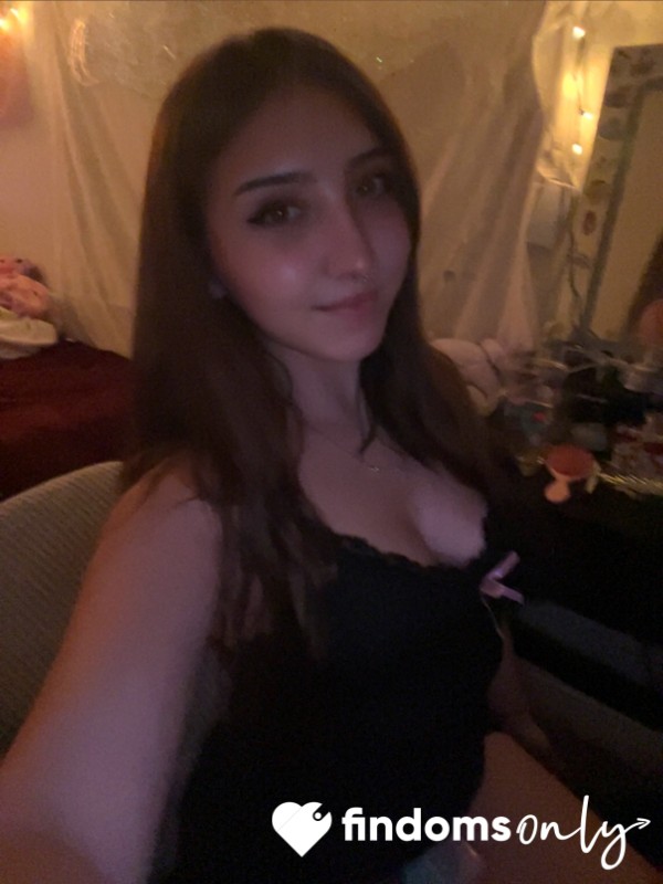 Estella_Raven