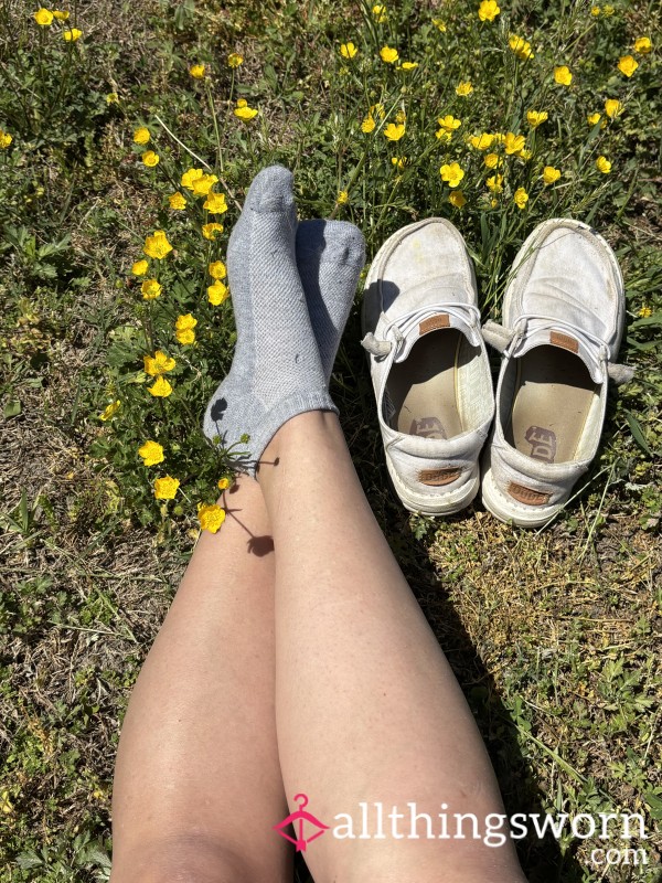 FarmGirlFeetAndGreet