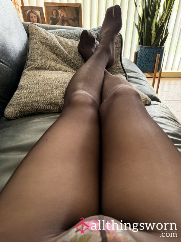 Feet5092