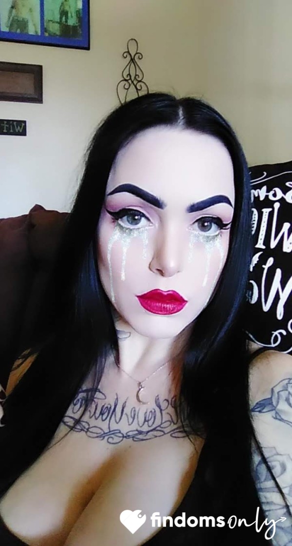 GothicxGoddess
