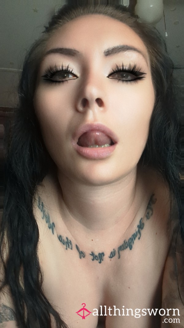 HollyBrynXXX