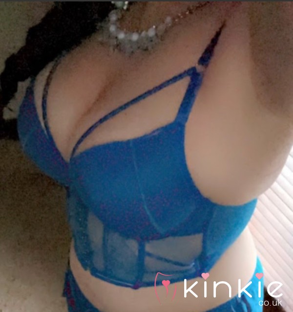 KinkyScarlett