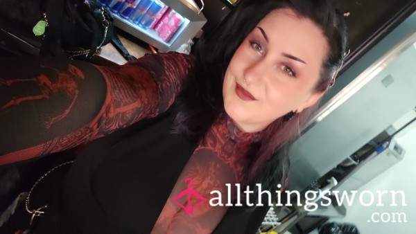 AllThingsWorn profile picture for @Kneel