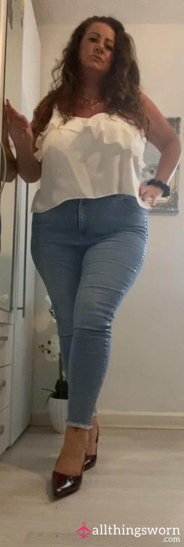 ladyem76x1777053533.jpeg