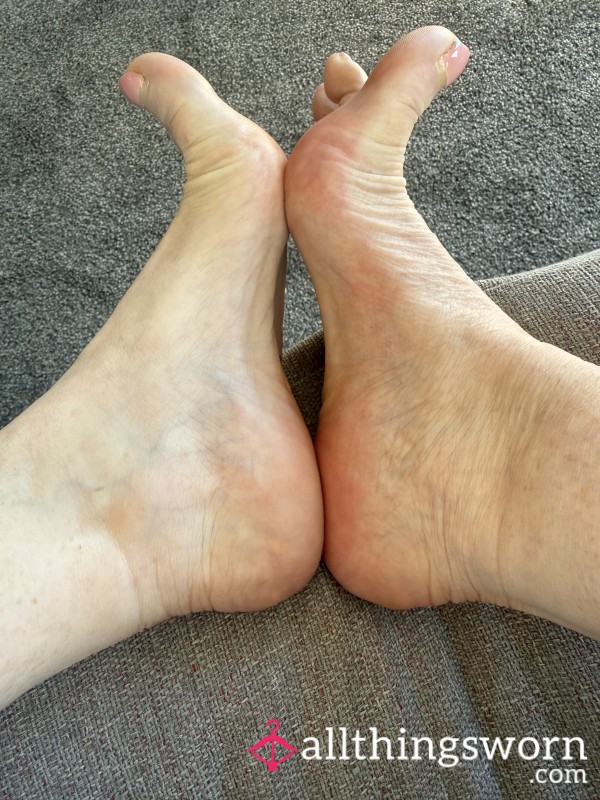 Lolaxfeetx