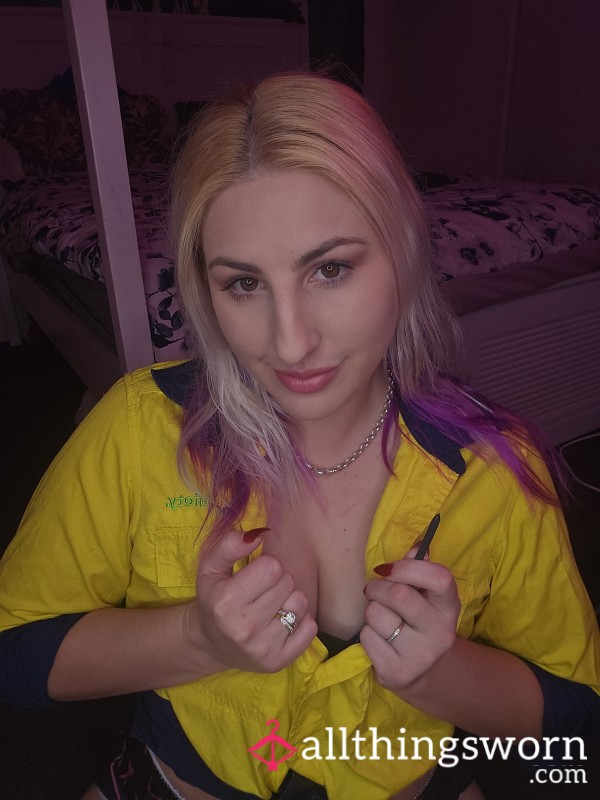 Lonely_Gamer_Gal