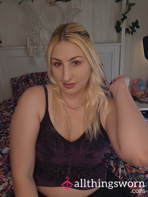 Lonely_Gamer_Gal